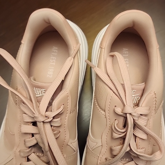 Nike Women’s Air Force 1 Platform size 8 Pink - Picture 2 of 9